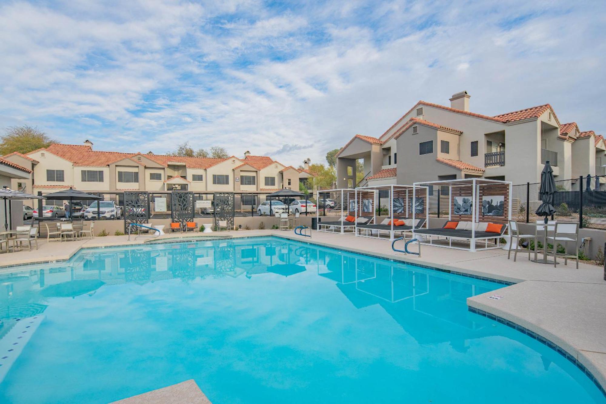 Steps Away To Tpc Golf & Min To Shopping District-h2057 Apartment *